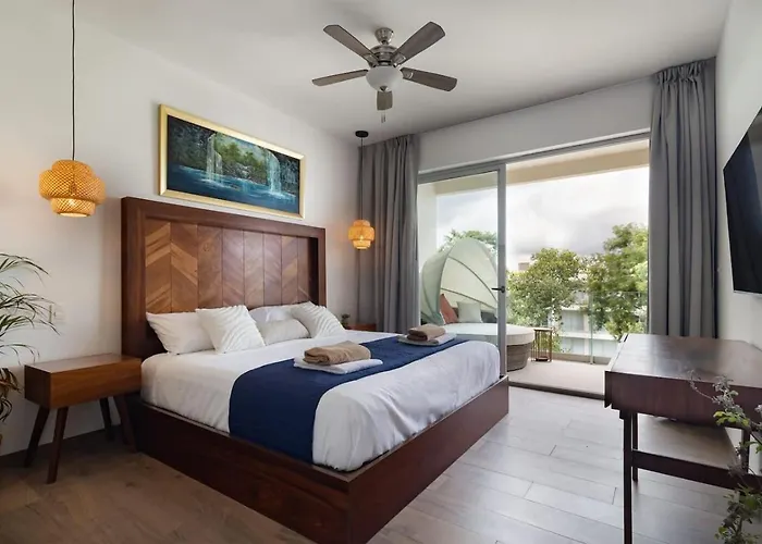 Stylish With Private Balcony, Pool And Gym Holiday home Playa del Carmen