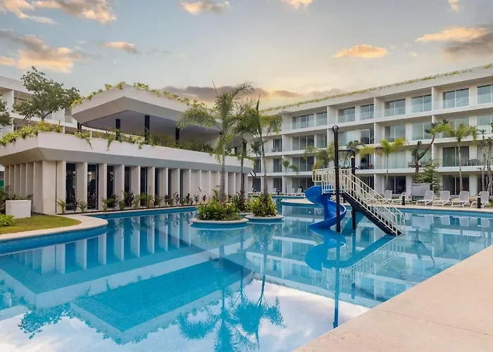 Holiday home Stylish With Private Balcony, Pool And Gym Playa del Carmen