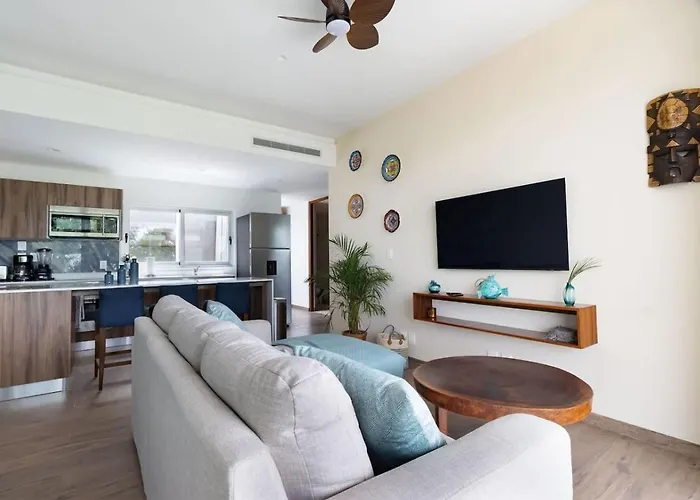 Stylish With Private Balcony, Pool And Gym Holiday home Playa del Carmen