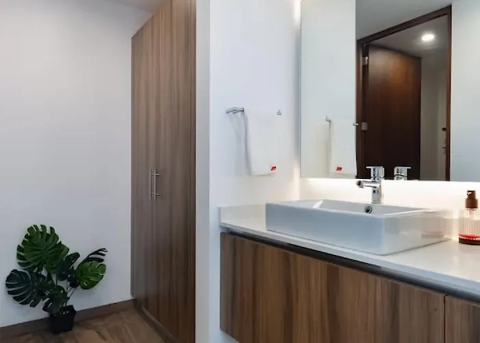 Holiday home Stylish With Private Balcony, Pool And Gym