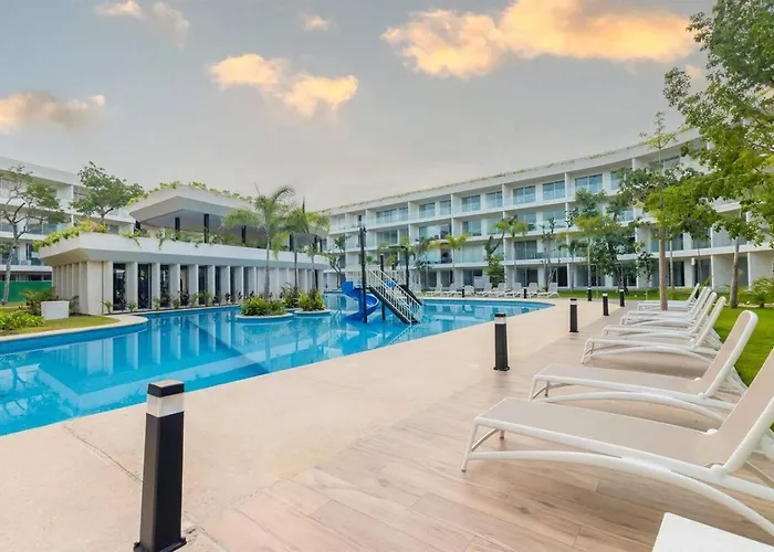 Holiday home Stylish With Private Balcony, Pool And Gym Playa del Carmen