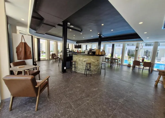 Holiday home Stylish With Private Balcony, Pool And Gym